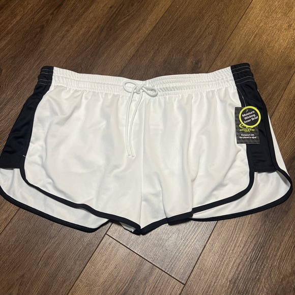Athletic Works Short For Women Size 3xl White - Picture 1 of 4